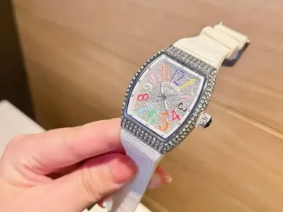 Stories handcrafted leather