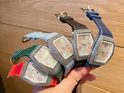 Stories handcrafted leather